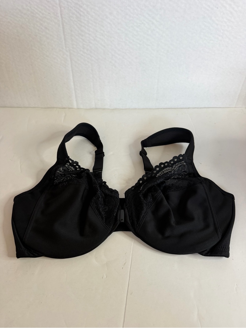 Glamorise WonderWire Front-Closure Posture Back Lace Bra in Black size 38D